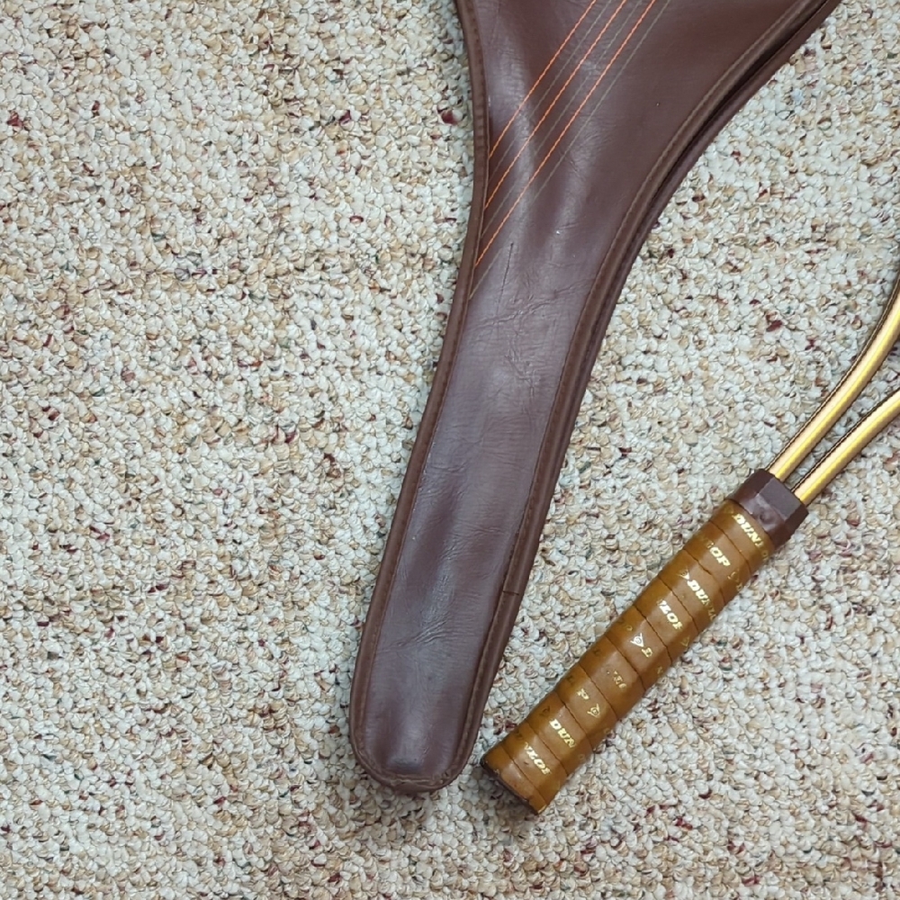 .🎾 Vintage 1980s Dunlop Titan Mid Tennis Racket + Original Cover 🎾 - Picture 4 of 16